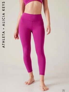 EUC Athleta Bright Fuchsia Magenta 7/8 Elation Train 7/8 Tight Leggings